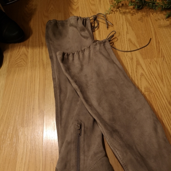 Thigh High Women's High Heel Boots - Picture 7 of 15